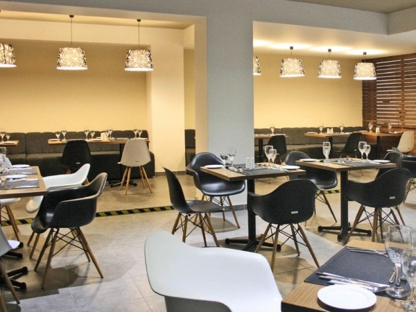 Amphitryon City Hotel ***, Görögország