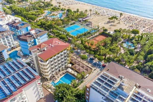 RIVIERA HOTEL & SPA ****