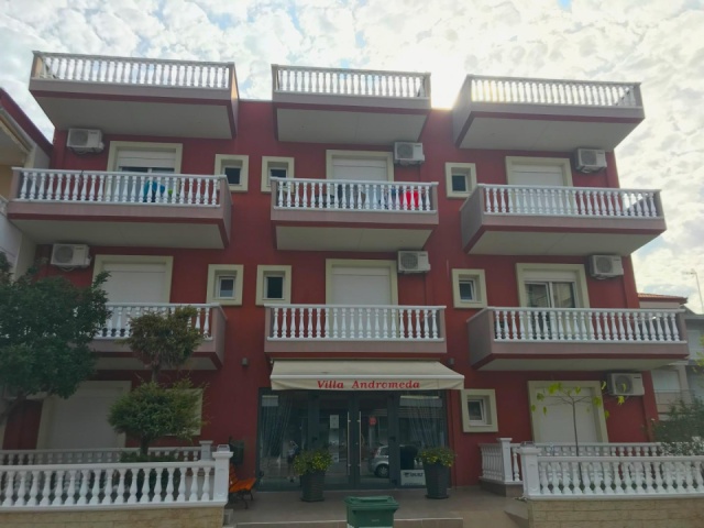 Andromeda Apartmanház, egyénileg