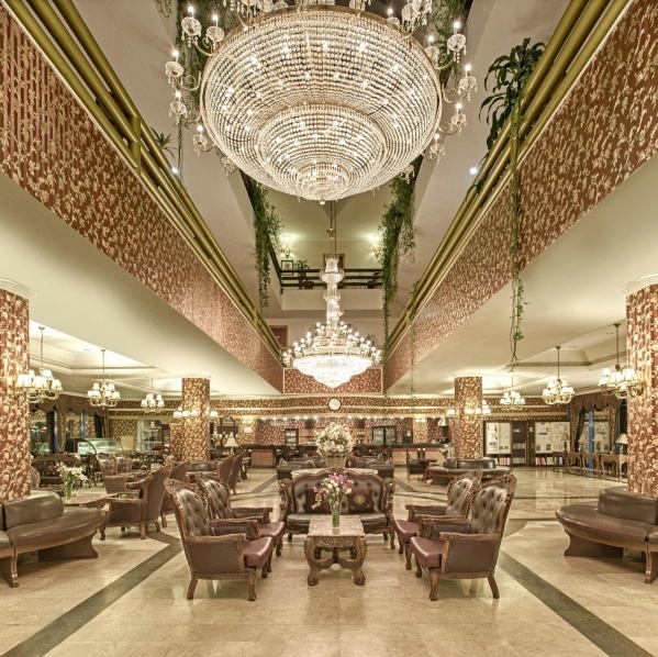 DELPHIN BOTANIK *****