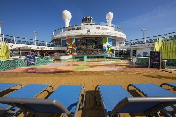 KÖRUTAZÁS TASMÁNIÁBA, Anthem of the Seas