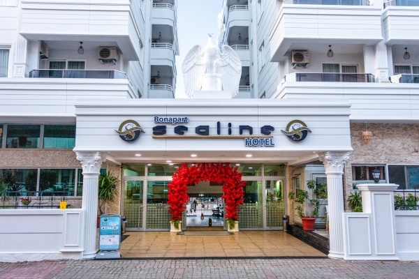 SEALINE SUIT HOTEL ***+