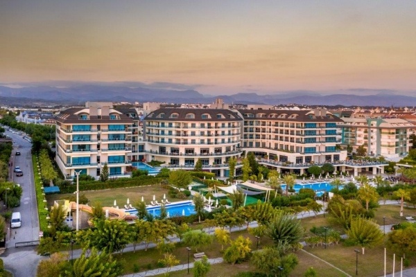 Commodore Elite Suite Hotel***** - UAI 18+, repülővel