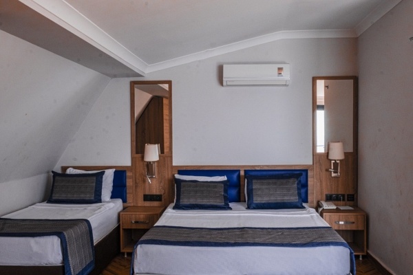 Relax Beach Hotel**** - AI, repülővel