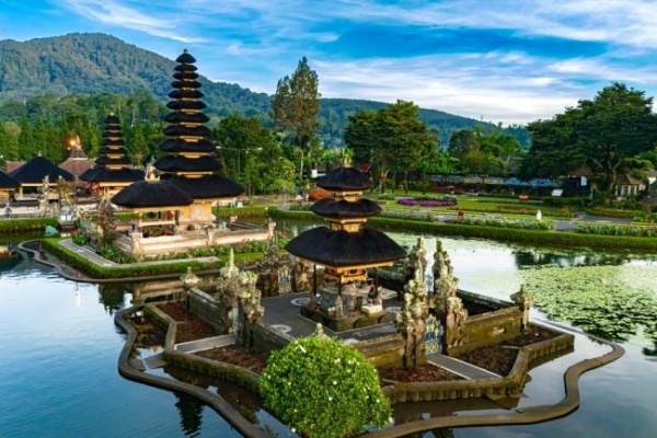 Bali: az istenek szigete -  csoportos utazás tengerparti pihenéssel, magyar idegenvezetővel  2026.08.18-28.