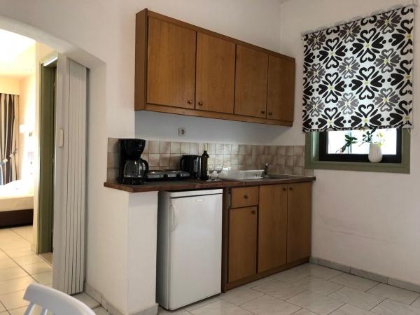 Oleander Apartmanház, repülővel