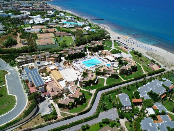 BELLA BEACH RESORT *****
