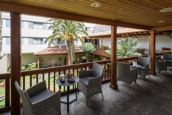 CATALONIA Las Vegas **** Puerto de la Cruz repülővel