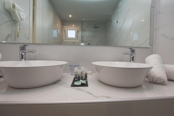 Hotel Golden Coast Resort **** AI, repülővel