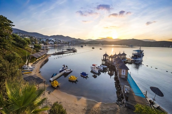 SELECTUM COLOURS BODRUM *****