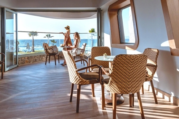 ARINA BEACH RESORT ****