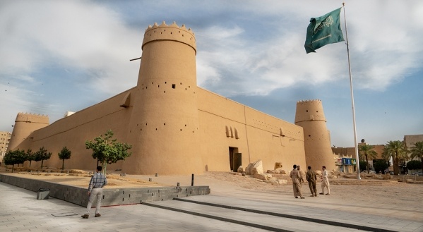 Szaúd-Arábia csodái és Omán hosszabbítás