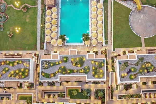 MITSIS RINELA BEACH *****