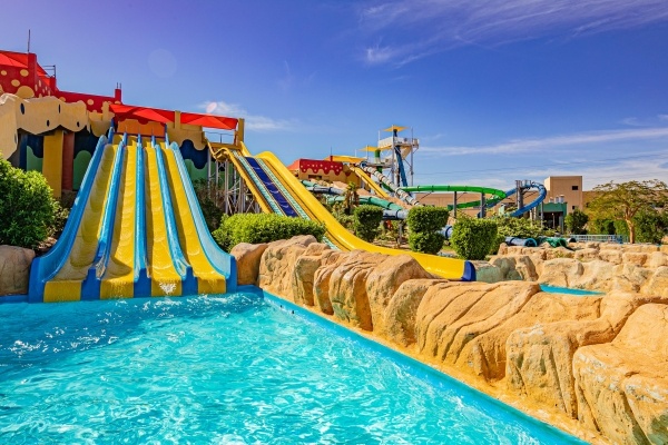TITANIC RESORT & AQUAPARK ****