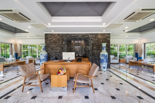 Cornelia Azura Villas  *****