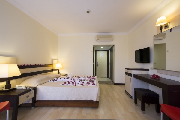 Orfeus Park ****, Törökország