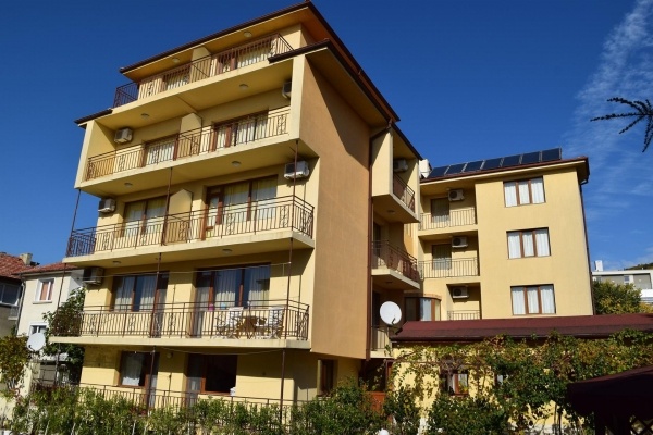 Cris Family Hotel ***