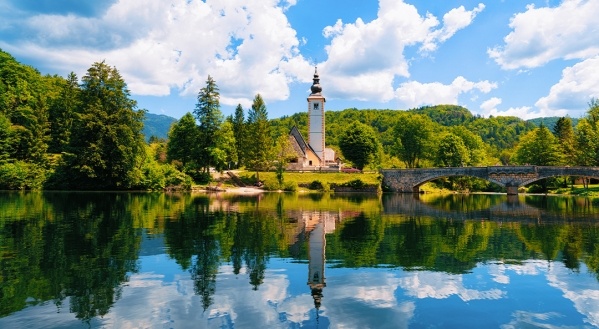 Adria, Postojna és a Plitvicei-tavak