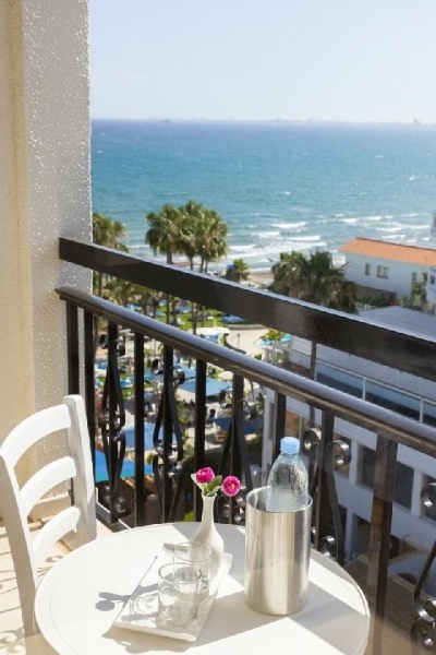 Sandy Beach Hotel ****