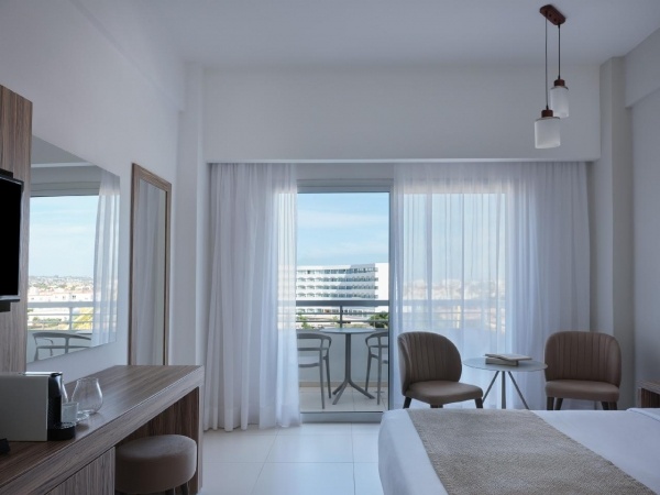 Atlantica Sea Breeze Hotel ****