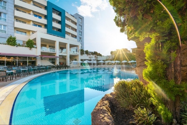 Timo Resort Hotel *****